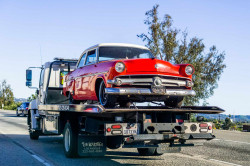 Transporteur routier pour rapatriement à domicile d'un véhicule en fourrière